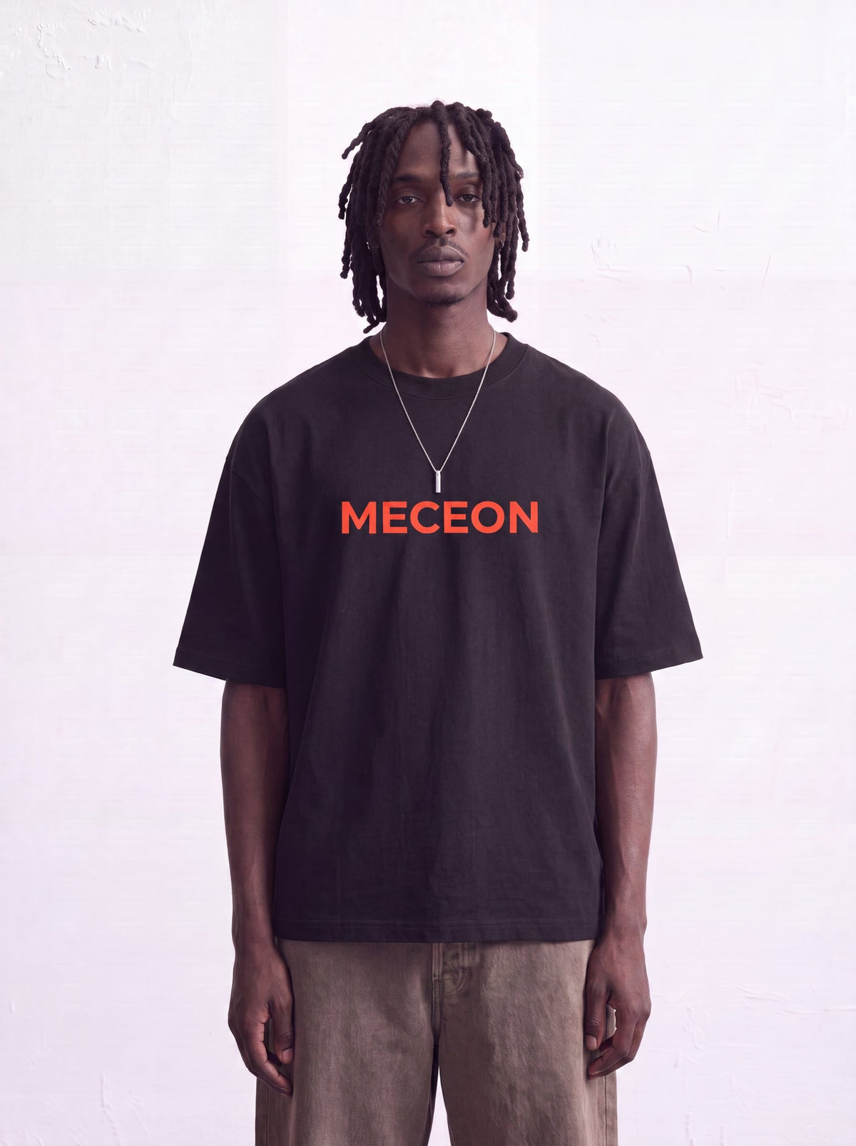 VI2ION  - Oversized T-Shirt